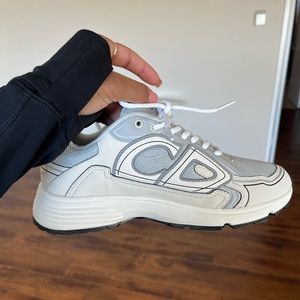 CD Sneakers